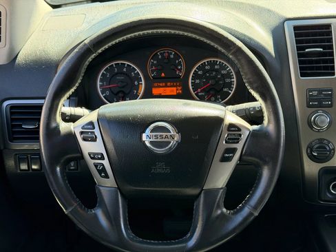Used 2015 Nissan Armada SV image 20