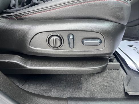 Certified 2023 Chevrolet Traverse RS image 45