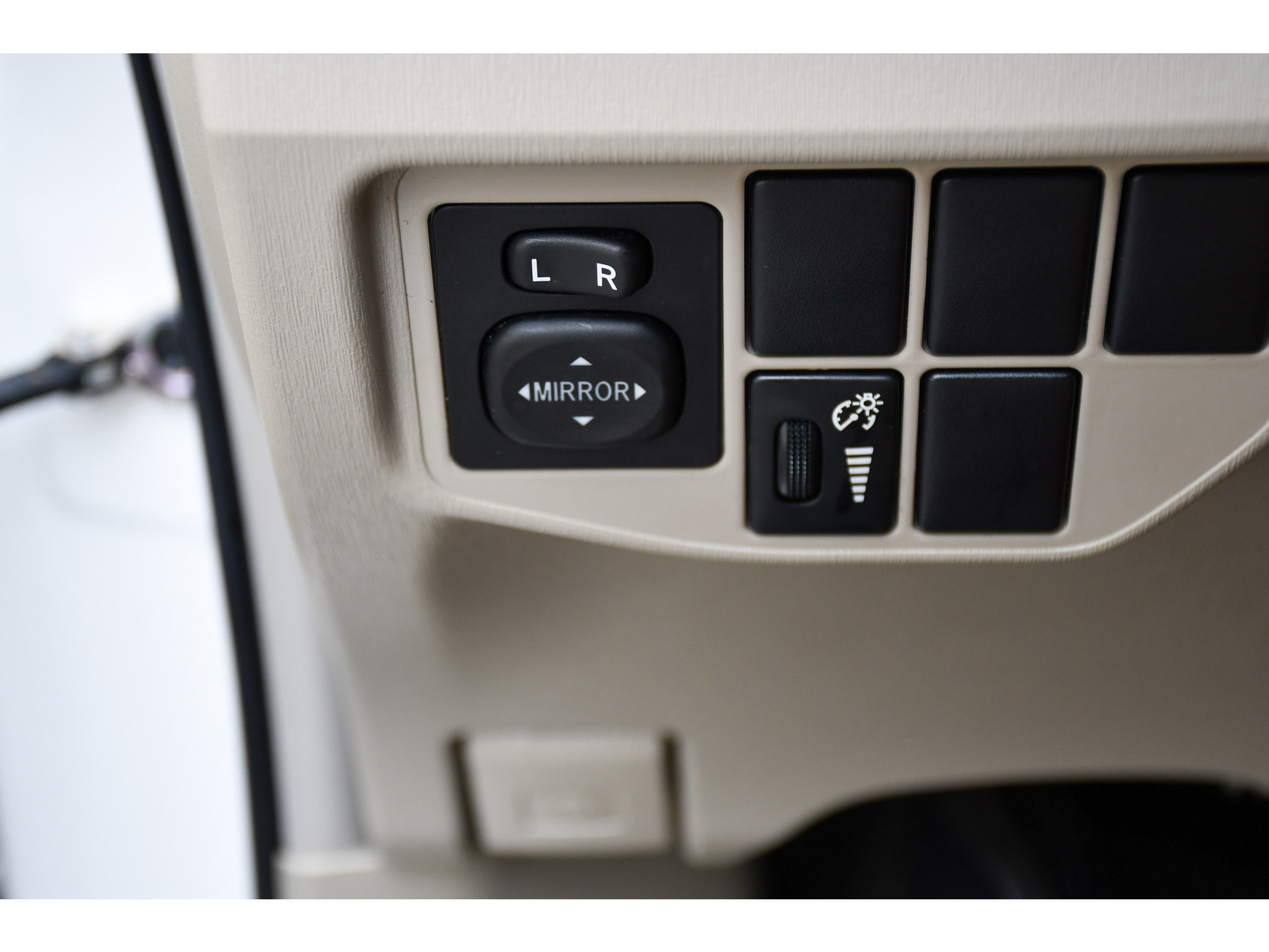 Used 2013 Toyota Prius Two FWD image 27