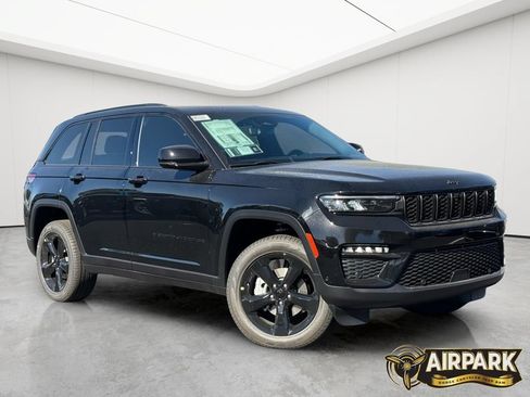 New 2025 Jeep Grand Cherokee Limited w/ Luxury Tech Group II AWD/4WD image 2