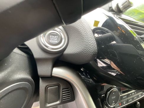 Used 2025 Mitsubishi Eclipse Cross AWD image 27