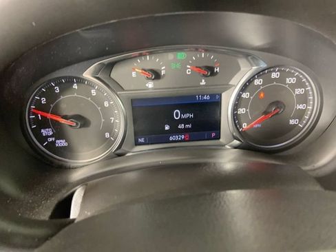 Used 2024 GMC Terrain SLT FWD image 33