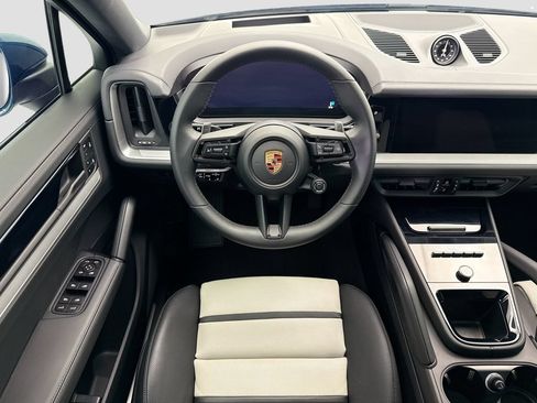 Certified 2026 Porsche Cayenne Coupe AWD/4WD image 12