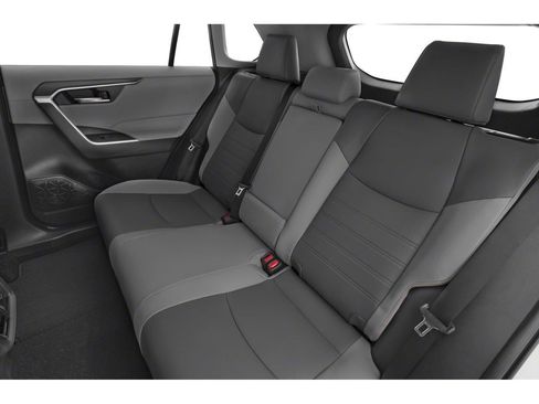 Used 2025 Toyota RAV4 XLE AWD/4WD image 9