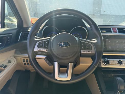 Used 2017 Subaru Outback 3.6R Limited AWD/4WD image 8
