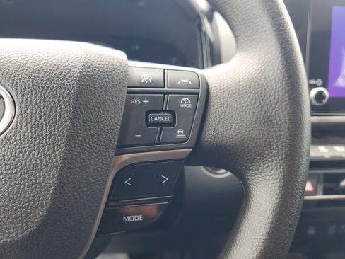 Used 2025 Toyota Camry LE FWD image 22
