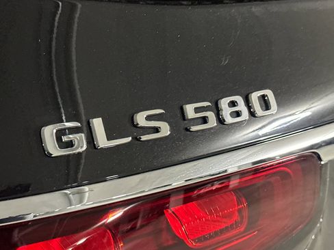 New 2025 Mercedes-Benz GLS 580 4MATIC image 30