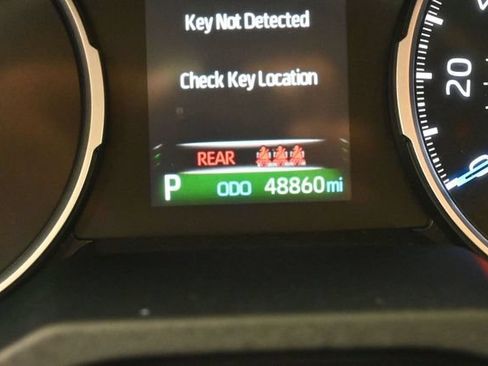 Used 2021 Toyota RAV4 XLE w/ Convenience Package AWD/4WD image 19