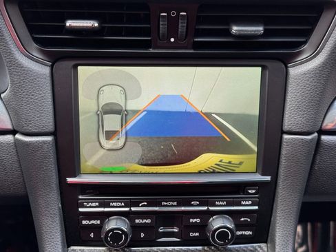 Used 2015 Porsche 911 Carrera 4S image 27