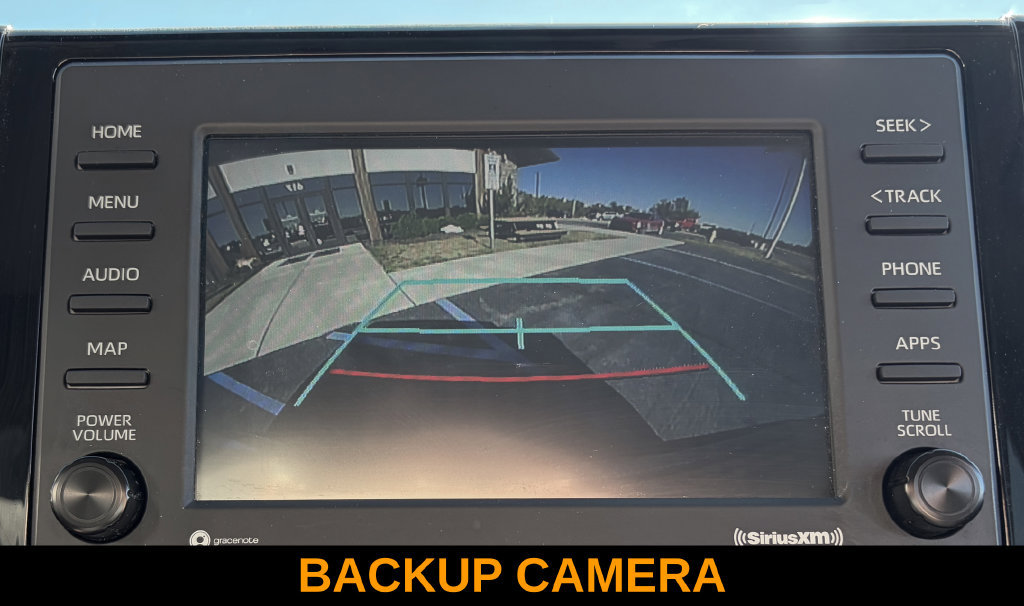 Used 2021 Toyota RAV4 XLE FWD image 3