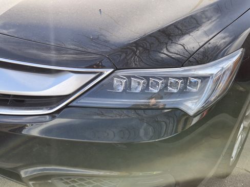 Used 2016 Acura ILX image 9