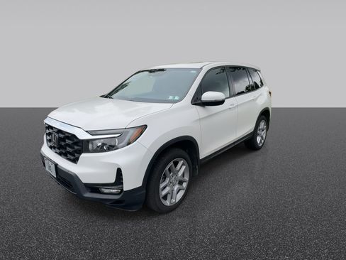 Used 2024 Honda Passport EX-L image 9