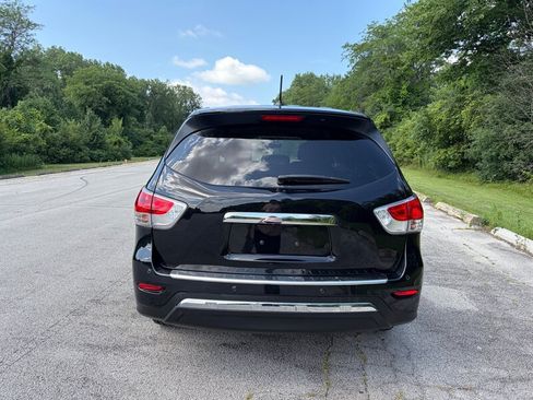 Used 2015 Nissan Pathfinder SV w/ Cargo Package AWD/4WD image 4