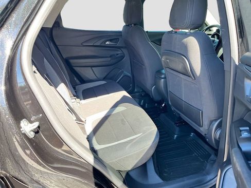 Used 2023 Chevrolet TrailBlazer LT FWD image 24
