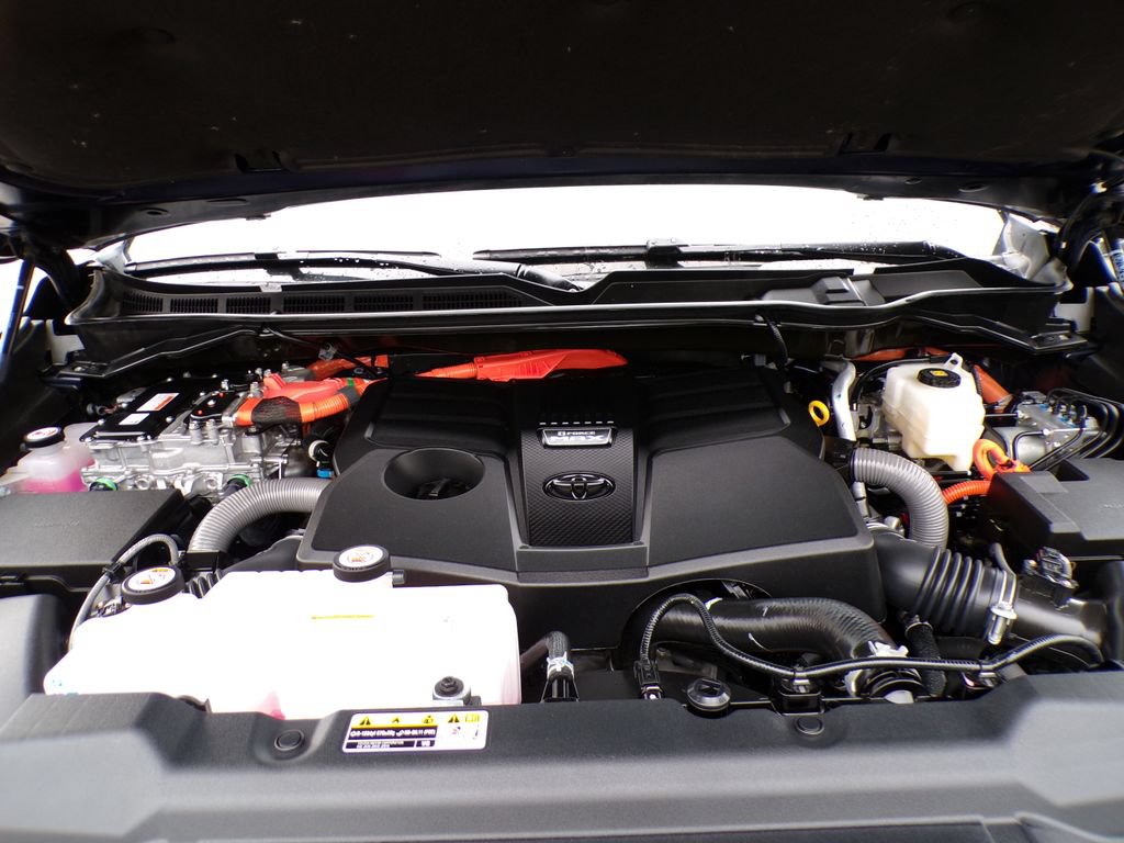 Used 2026 Toyota Tundra Platinum AWD/4WD image 33