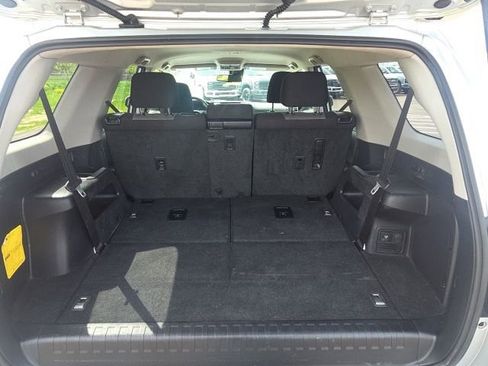 Used 2021 Toyota 4Runner SR5 image 12