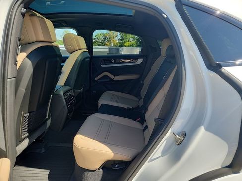 New 2026 Porsche Cayenne E-Hybrid Coupe image 10