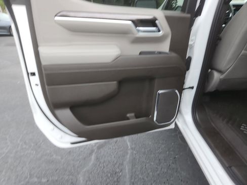 Used 2022 Chevrolet Silverado 1500 LTZ image 23