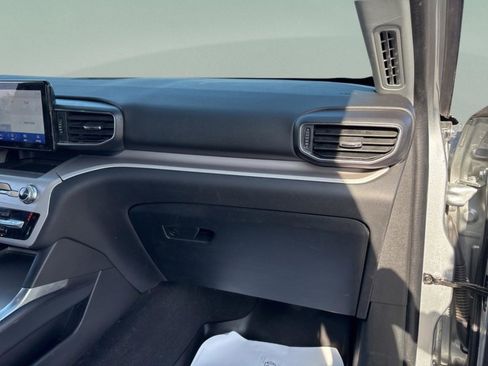 Used 2023 Ford Explorer XLT w/ Equipment Group 202A image 33