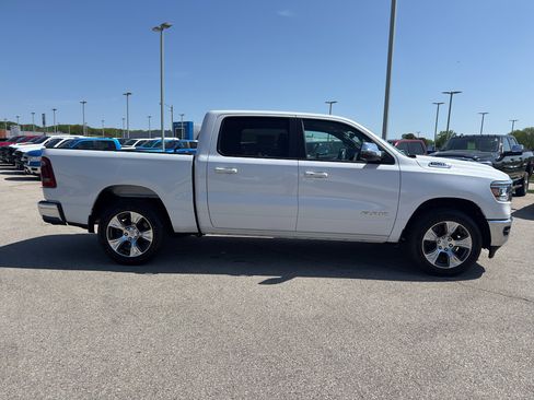 Used 2023 RAM 1500 Laramie AWD/4WD image 4