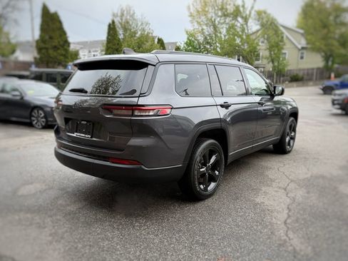 Used 2023 Jeep Grand Cherokee L Laredo AWD/4WD image 8