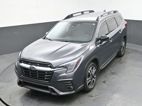 Used 2024 Subaru Ascent Limited image 33