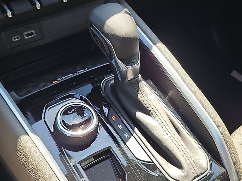 New 2026 Chevrolet Colorado ZR2 AWD/4WD image 7