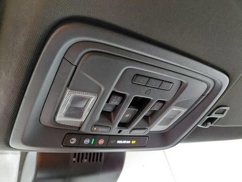 Used 2023 Chevrolet Silverado 1500 High Country w/ High Country Premium Package AWD/4WD image 44