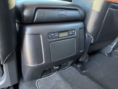 Used 2022 Nissan Armada SL AWD/4WD image 28