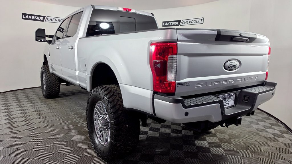 Used 2017 Ford F350 Lariat w/ Chrome Package AWD/4WD image 4
