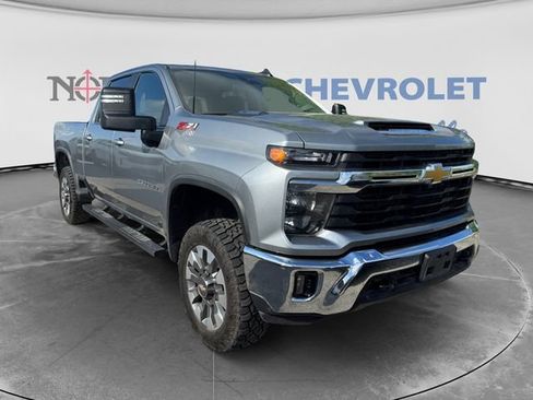 Used 2024 Chevrolet Silverado 2500 LT w/ All Star Edition AWD/4WD image 1