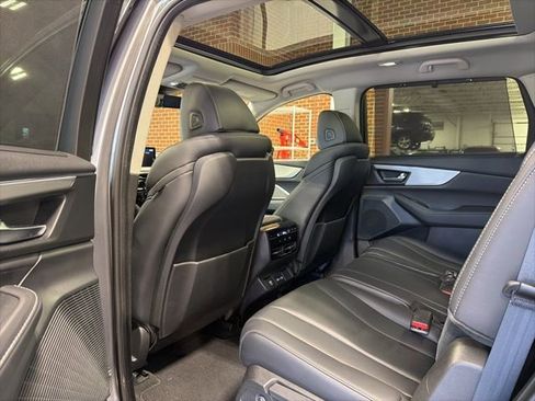 Used 2023 Acura MDX SH-AWD w/ Technology Package image 29