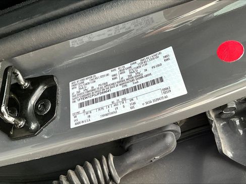 Used 2018 Ford F150 XLT w/ Equipment Group 302A Luxury image 4