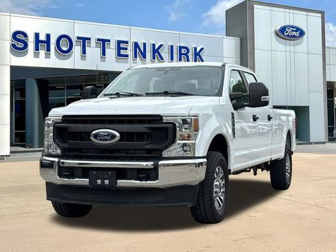 Used 2022 Ford F250 4x4 Crew Cab Super Duty image 3
