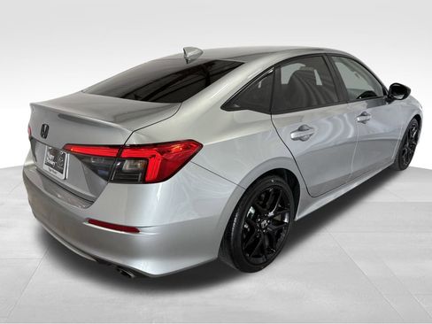 Used 2023 Honda Civic Sport image 6