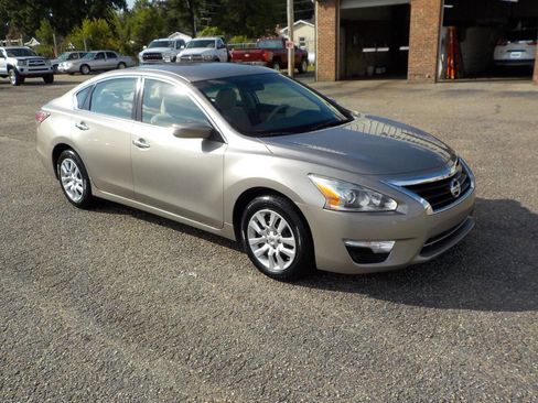 Used 2015 Nissan Altima 2.5 S w/ Power Driver Seat Package image 7