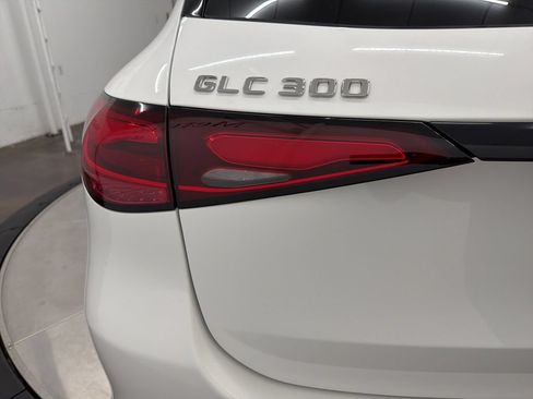 Certified 2026 Mercedes-Benz GLC 300 image 12