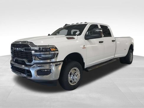 New 2026 RAM 3500 Tradesman AWD/4WD image 4