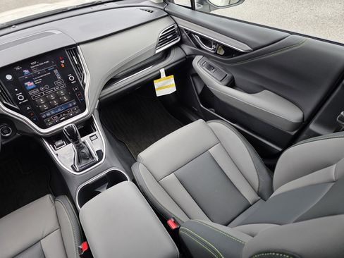 Certified 2025 Subaru Outback Onyx Edition XT w/ Popular Package #2 image 15