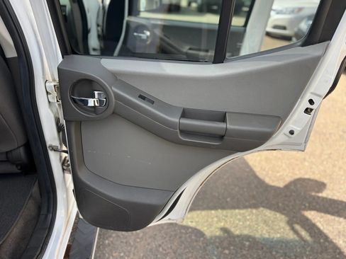 Used 2011 Nissan Xterra S AWD/4WD image 28