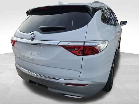 Used 2024 Buick Enclave Premium image 5
