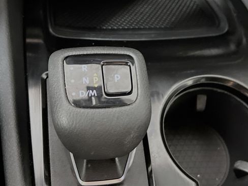 Used 2024 Nissan Rogue S image 24