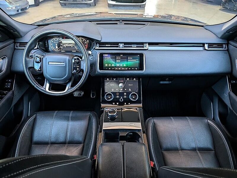 Used 2019 Land Rover Range Rover Velar R-Dynamic SE AWD/4WD image 3
