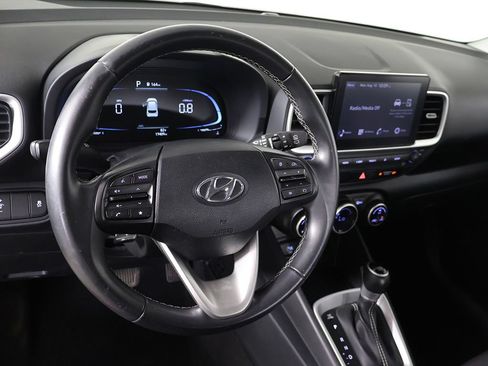 Certified 2024 Hyundai Venue SEL FWD image 23