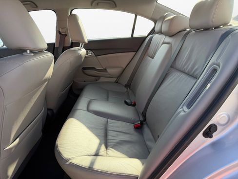 Used 2013 Honda Civic Hybrid image 13