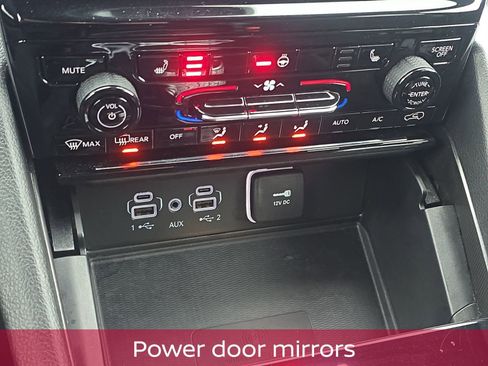 Used 2024 Jeep Grand Cherokee Altitude image 23