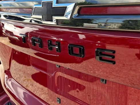 Used 2022 Chevrolet Tahoe Z71 w/ Off-Road Capability Package AWD/4WD image 31