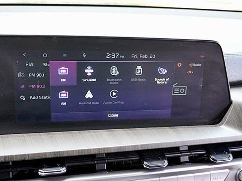 Used 2023 Kia Telluride EX w/ EX Captain's Chair Package image 27