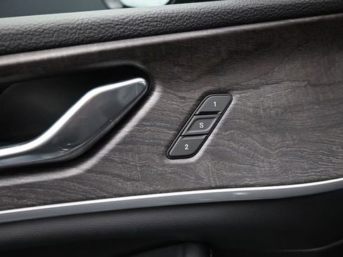 New 2026 Jeep Grand Cherokee Limited AWD/4WD image 14