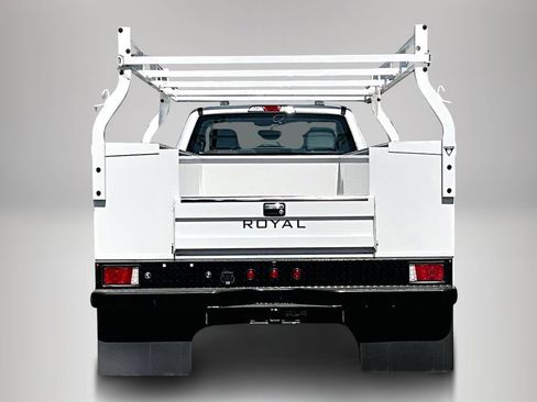 New 2023 Ford F350 XL w/ XL Chrome Package image 3